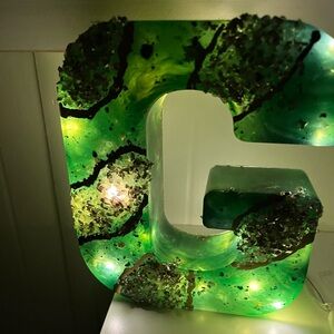 Custom resin letters